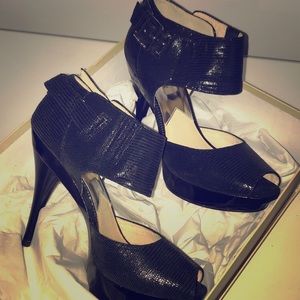 Michael Kors Heidi platform pump